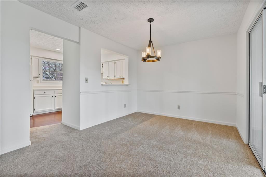 2209 N Forest Trail