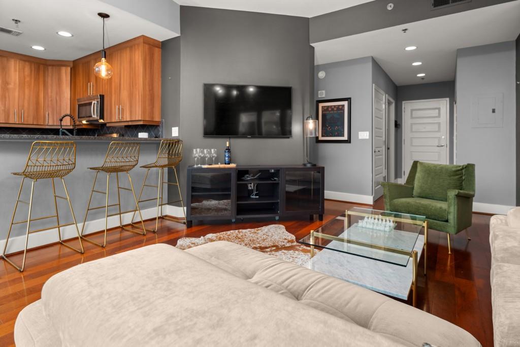 1080 Peachtree Street NE 2108