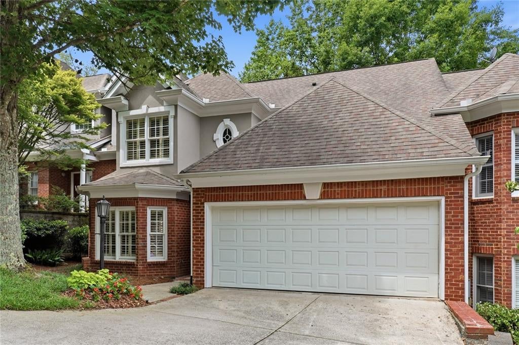 121 Brookview Circle