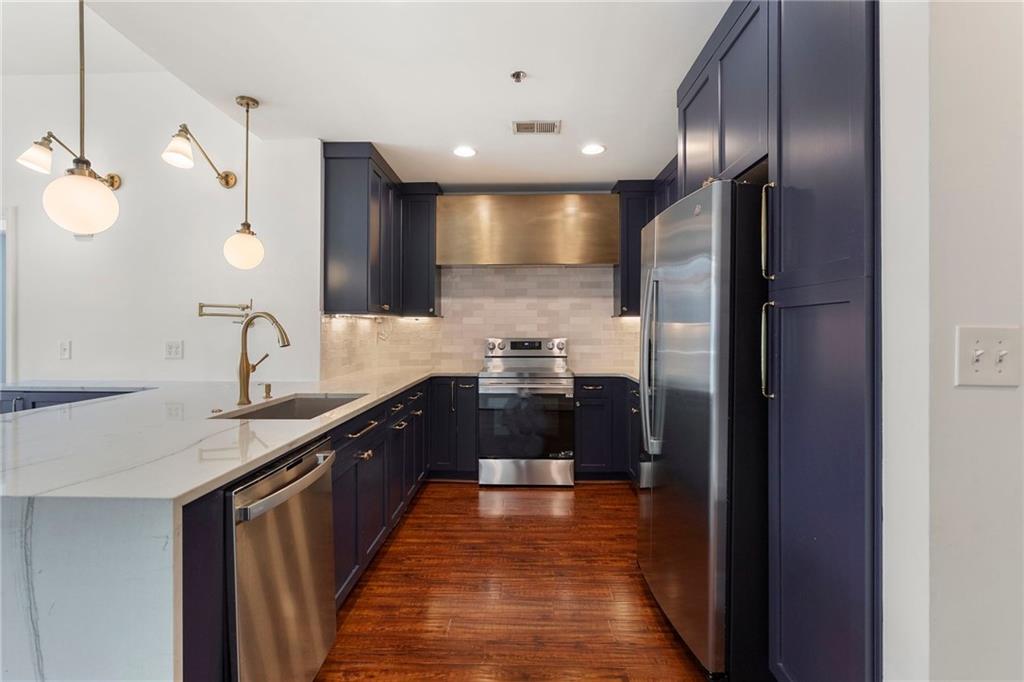 44 Peachtree Place NW 1534
