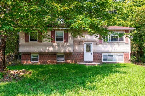 Homes For Sale - 6281 Amherst Drive<br/> Clayton County, Riverdale, GA 30274