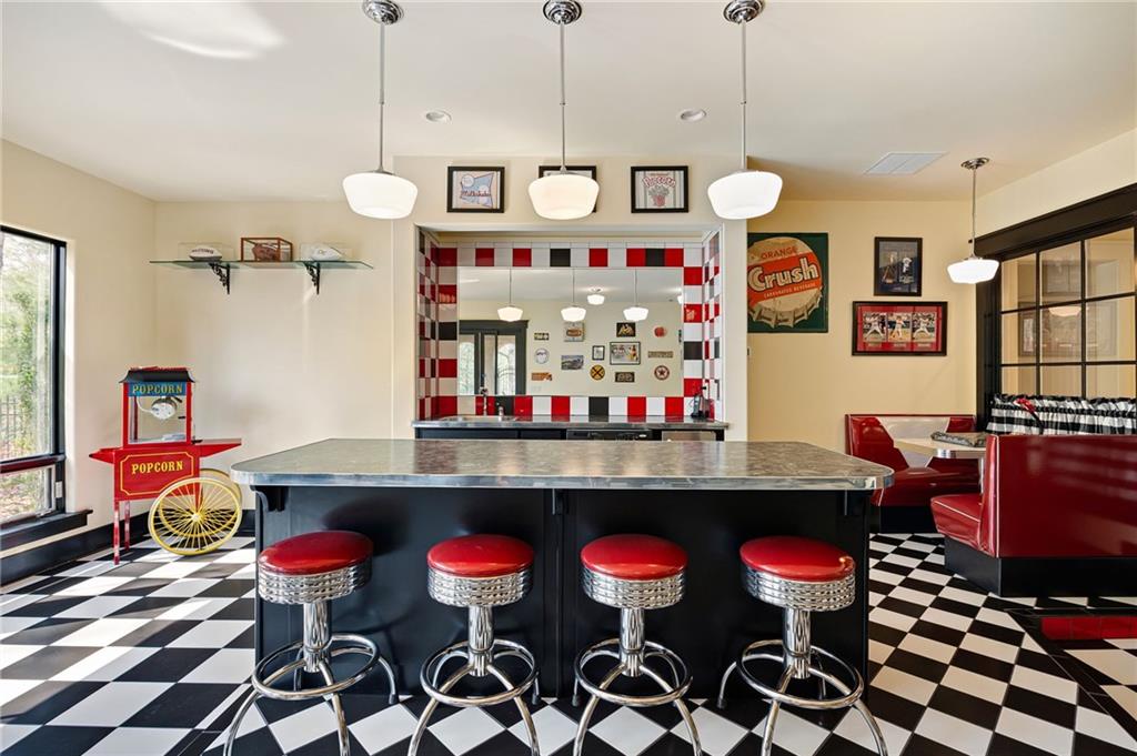 Jasper, Georgia, 30143, United States, 6 Bedrooms Bedrooms, ,9 BathroomsBathrooms,Residential,Active,2041595