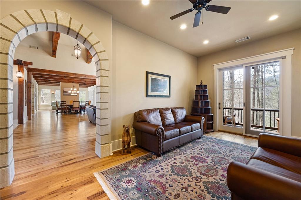 Jasper, Georgia, 30143, United States, 6 Bedrooms Bedrooms, ,9 BathroomsBathrooms,Residential,Active,2041595