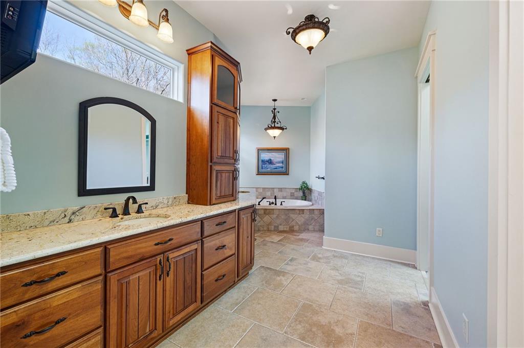 Jasper, Georgia, 30143, United States, 6 Bedrooms Bedrooms, ,9 BathroomsBathrooms,Residential,Active,2041595