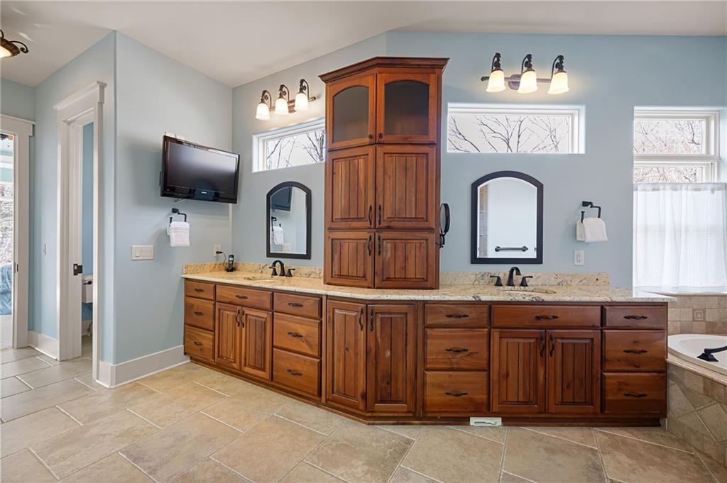 Jasper, Georgia, 30143, United States, 6 Bedrooms Bedrooms, ,9 BathroomsBathrooms,Residential,Active,2041595