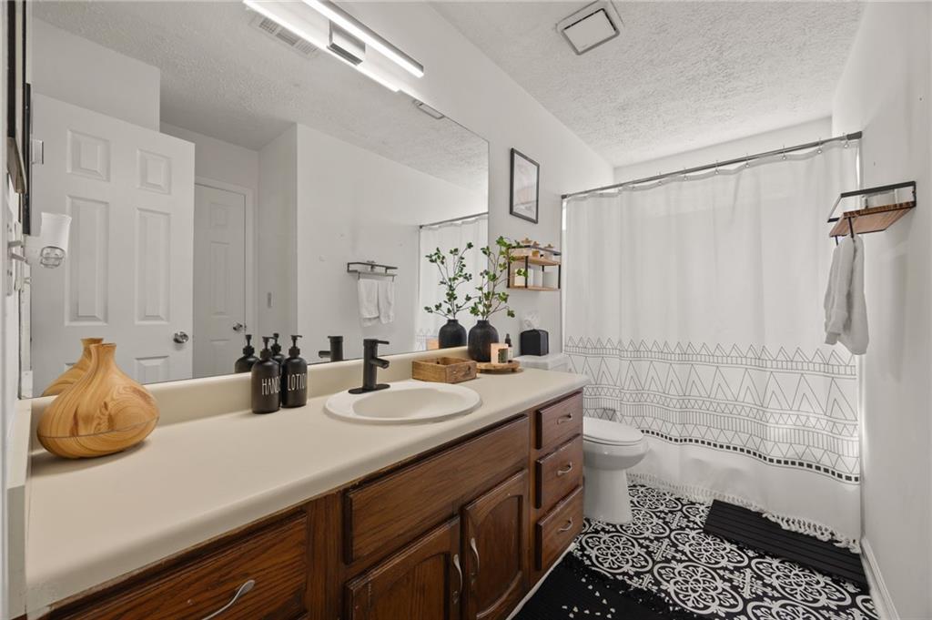 536 Crestridge Court, Stone Mountain, Georgia image 7