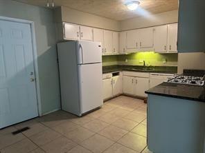 4911 Martins Crossing Road