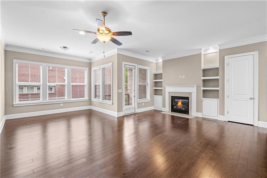4767 Laurel Walk