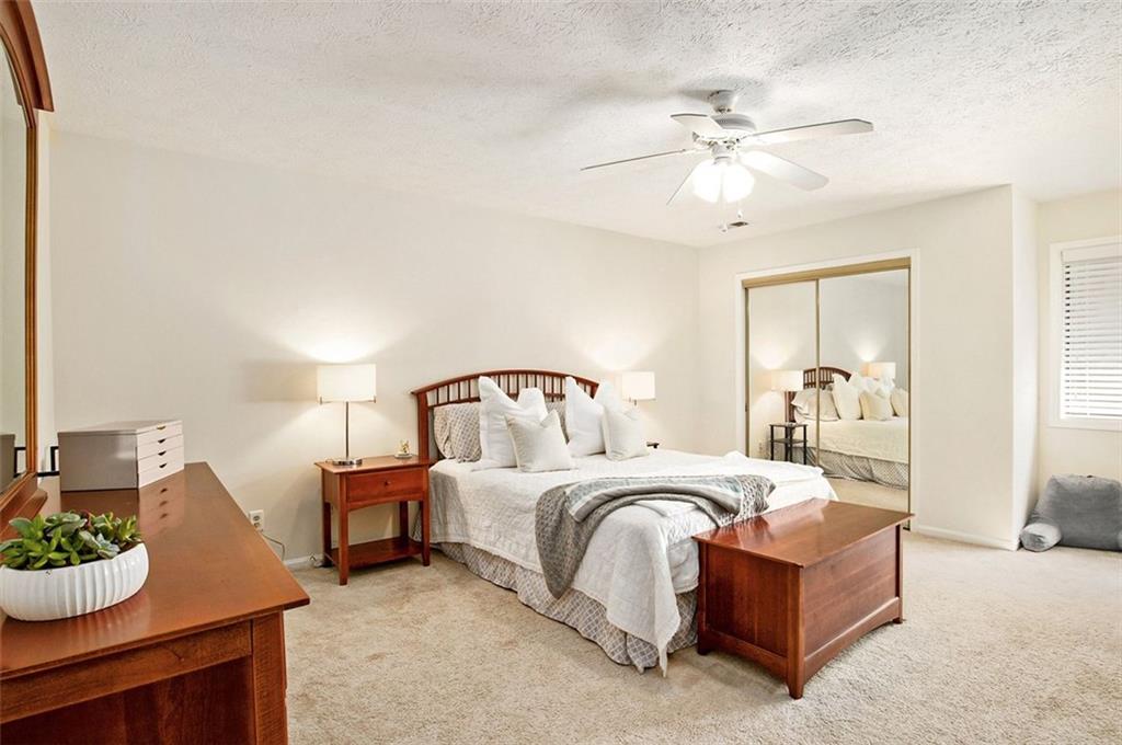 D'Youville - Residential