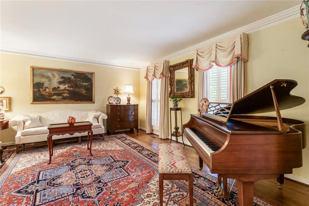 Atlanta Country Club - Residential