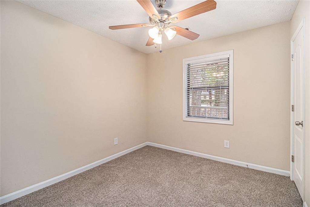 5375 Garvey Drive, Fairburn, Georgia image 5