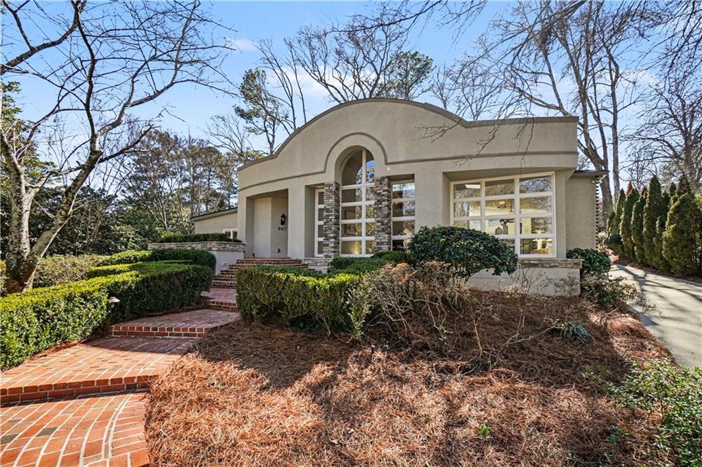 887 Berkshire Road NE