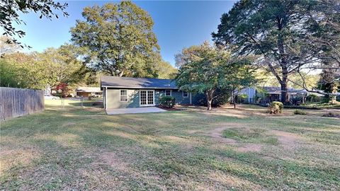 A home in Powder Springs