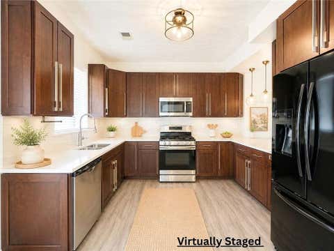 Townhouse For Sale - 109 Oak Green Drive<br/> Gwinnett County, Lawrenceville, GA 30044