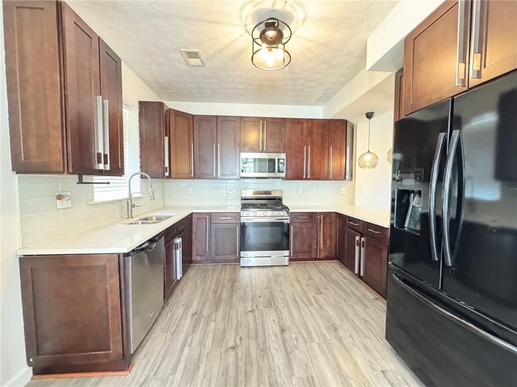 109 Oak Green Drive