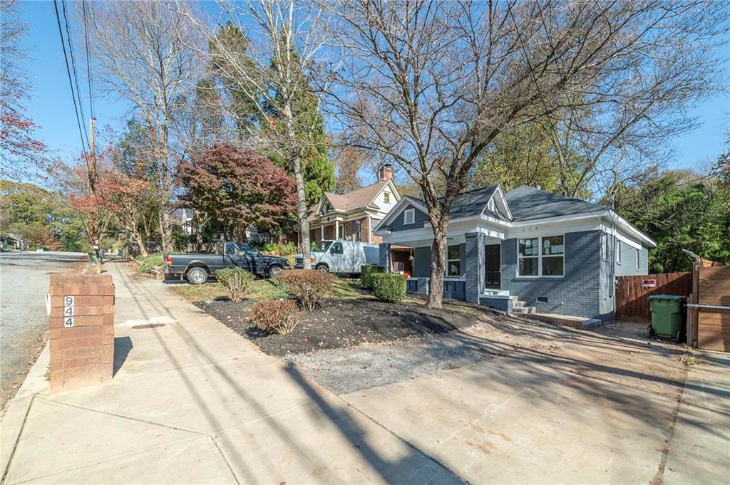 944 Woodland Avenue SE
