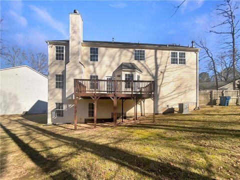 A home in Dacula