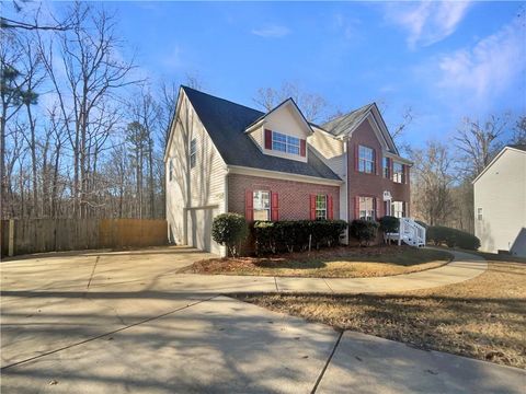 A home in Dacula