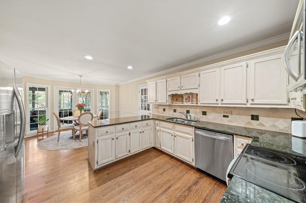635 Holyrood Way, Alpharetta, Georgia image 10