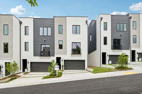 Townhouse For Sale - 424 Cedar Dust Drive<br/> Dekalb County, Decatur, GA 30030