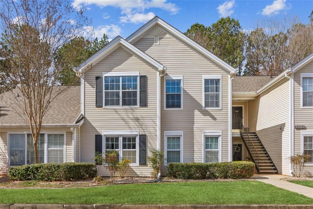 404 Ridgefield Drive, Peachtree City, Georgia image 1