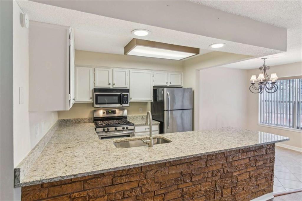 404 Ridgefield Drive, Peachtree City, Georgia image 10