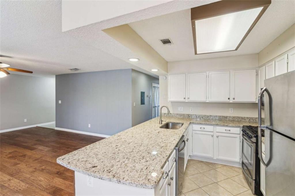 404 Ridgefield Drive, Peachtree City, Georgia image 15