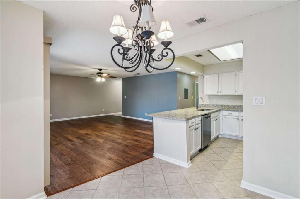 404 Ridgefield Drive, Peachtree City, Georgia image 17