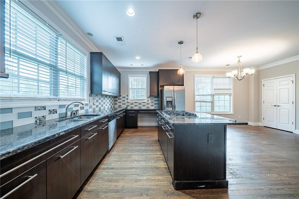 4915 Wycliffe Drive, Stone Mountain, Georgia image 7