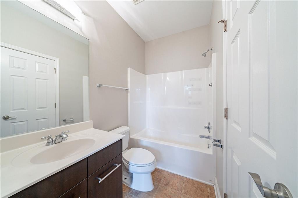 4915 Wycliffe Drive, Stone Mountain, Georgia image 22