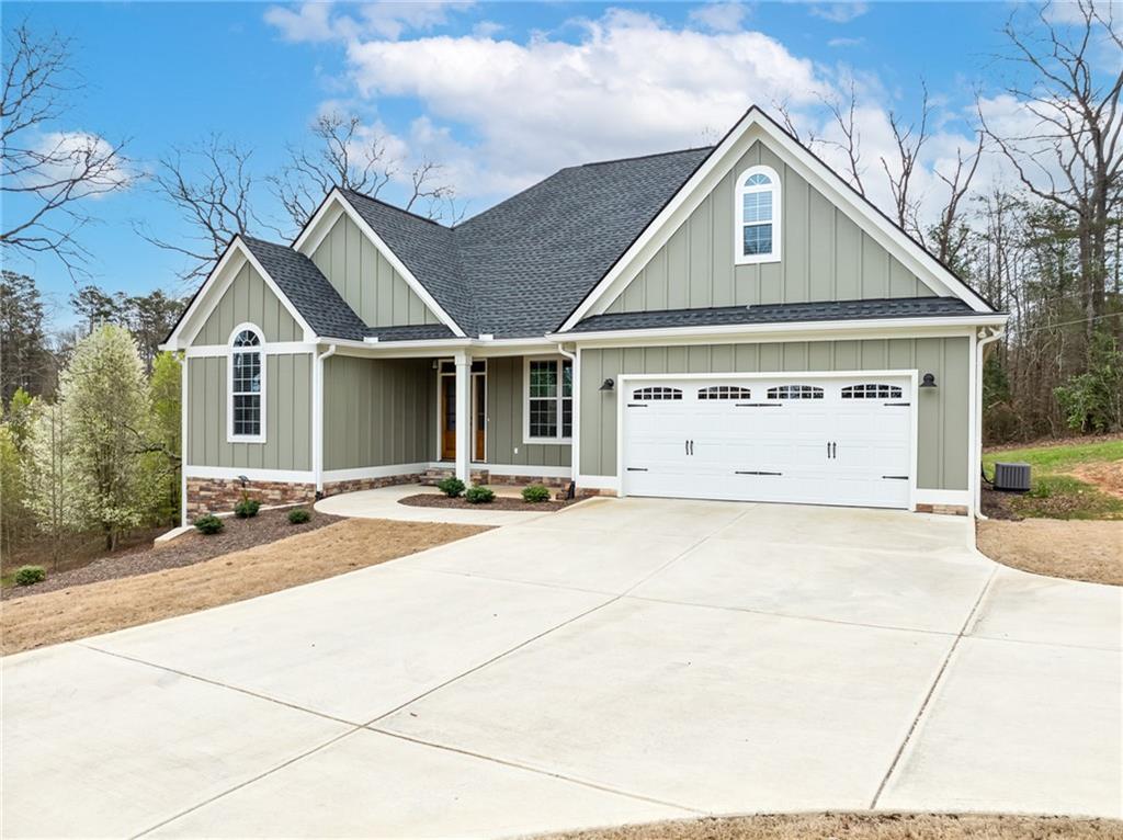 49 Caspian Trail