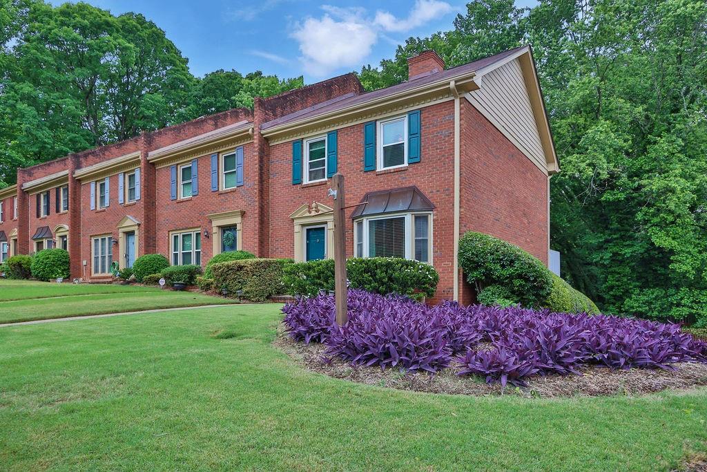6139 Keswick Row, Tucker, Georgia image 4