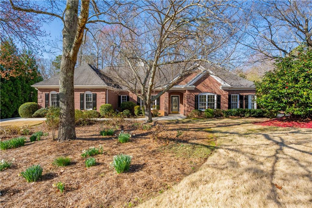 4185 Waterford Drive, Suwanee, Georgia image 1