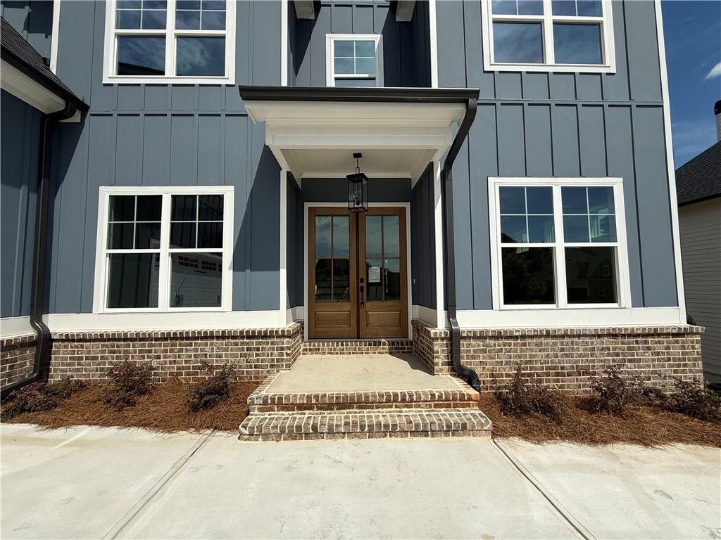 5613 Meadow View Drive