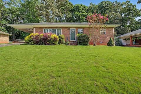 Homes For Sale - 134 Larose Circle<br/> Marietta, GA 30060