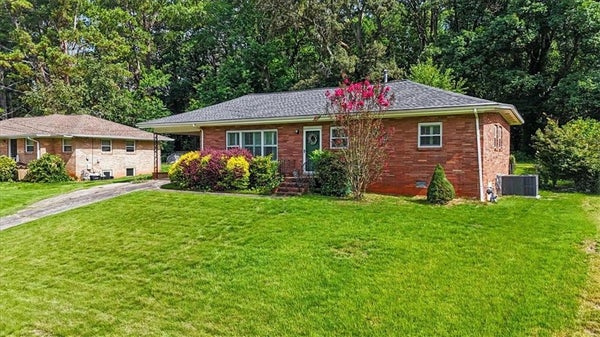 134 LAROSE CIR SE, MARIETTA, GA 30060 - Image a27f2a146de28c6d8529eb4e41ebc320/420260837