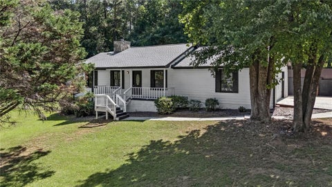 Homes For Sale - 20 W Bradford Court<br/> Covington, GA 30016