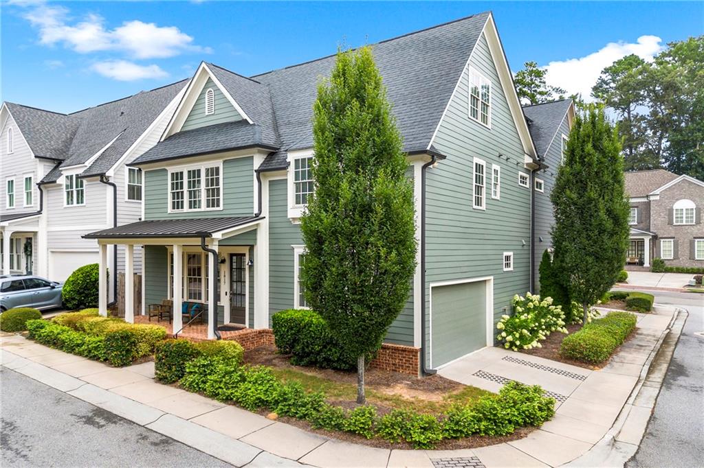 1817 Cromwell Walk