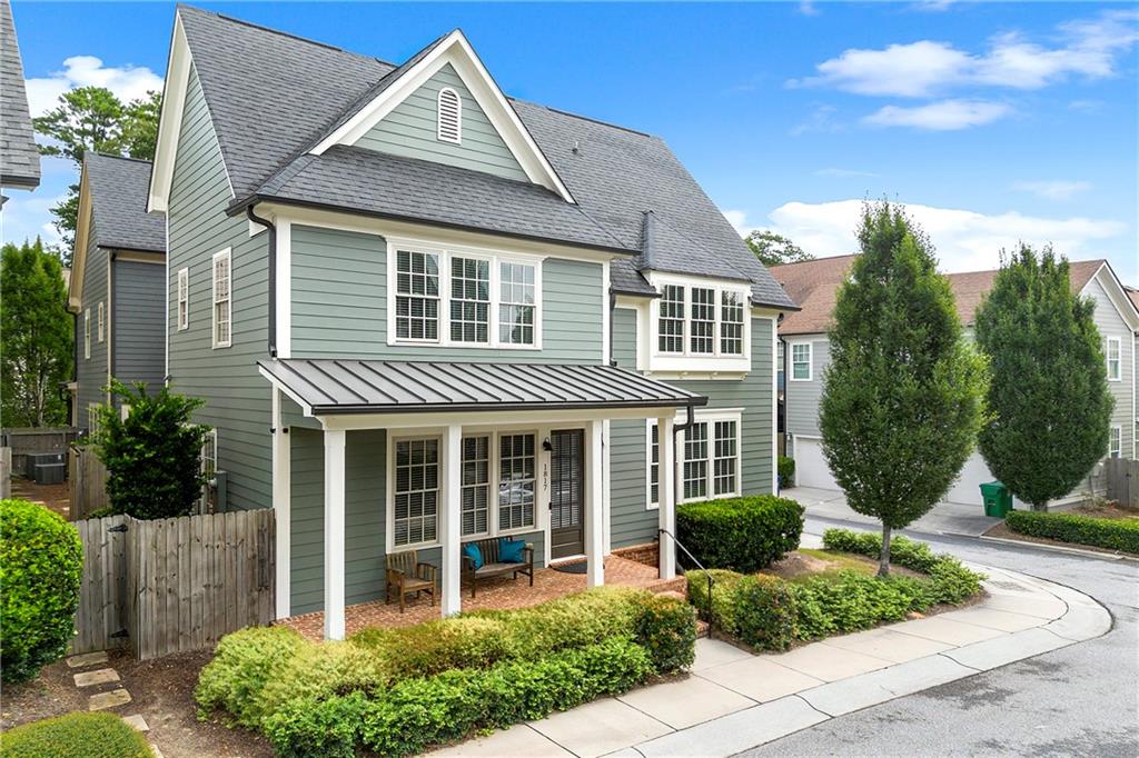 1817 Cromwell Walk