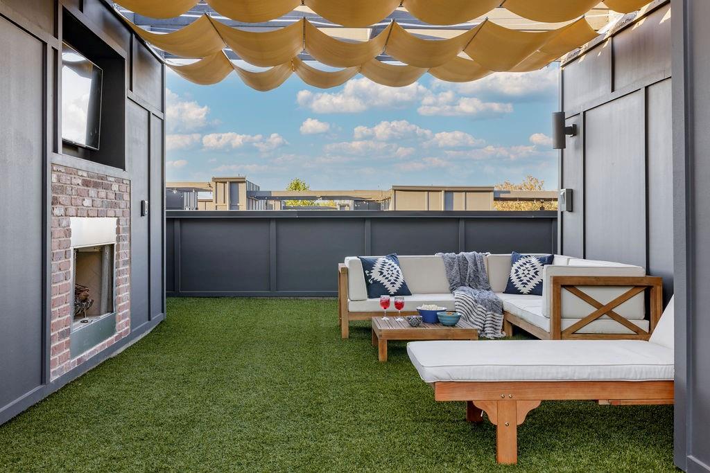 1298 Chelsea Circle NW