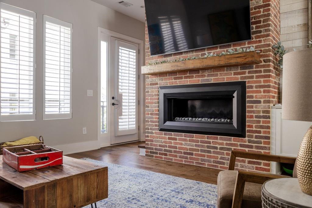 1298 Chelsea Circle NW