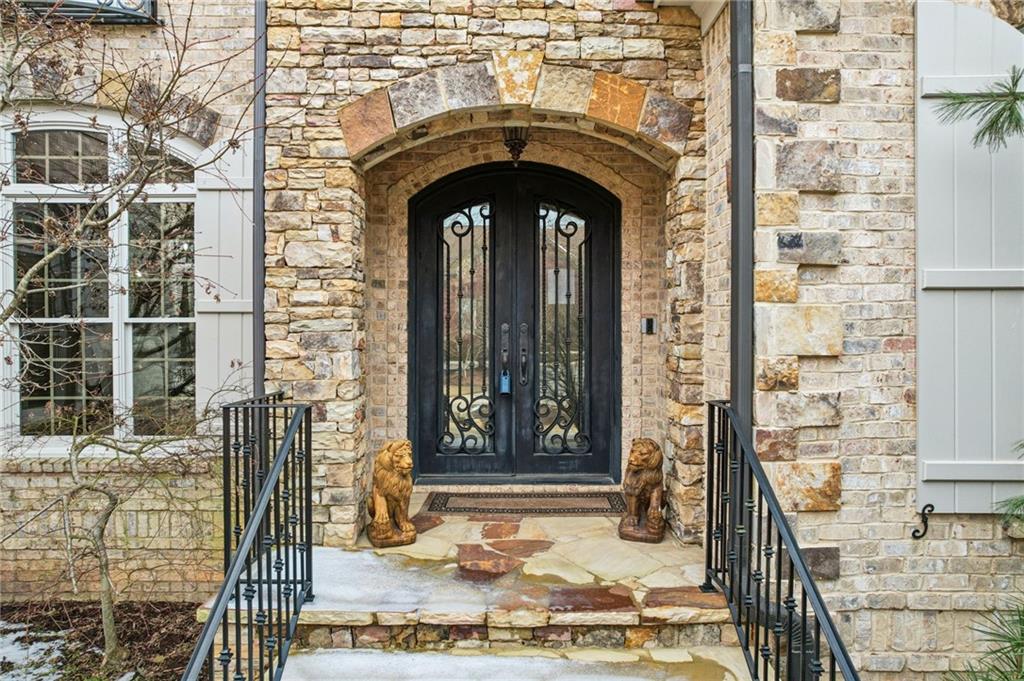 2583 Northern Oak Drive