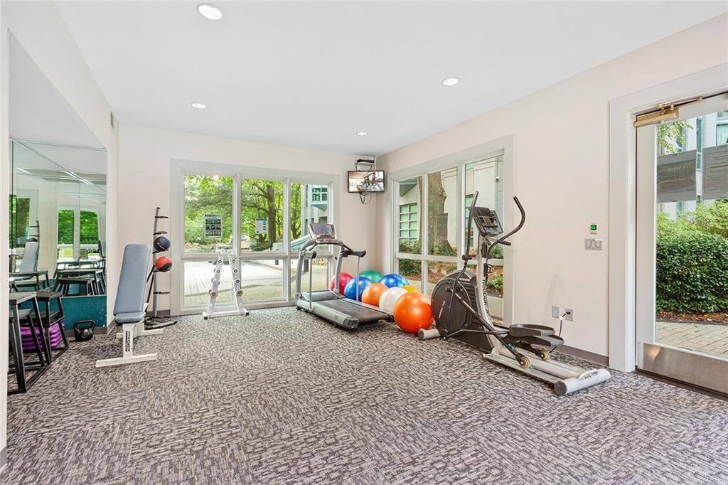 2870 Pharr Court South NW 1003