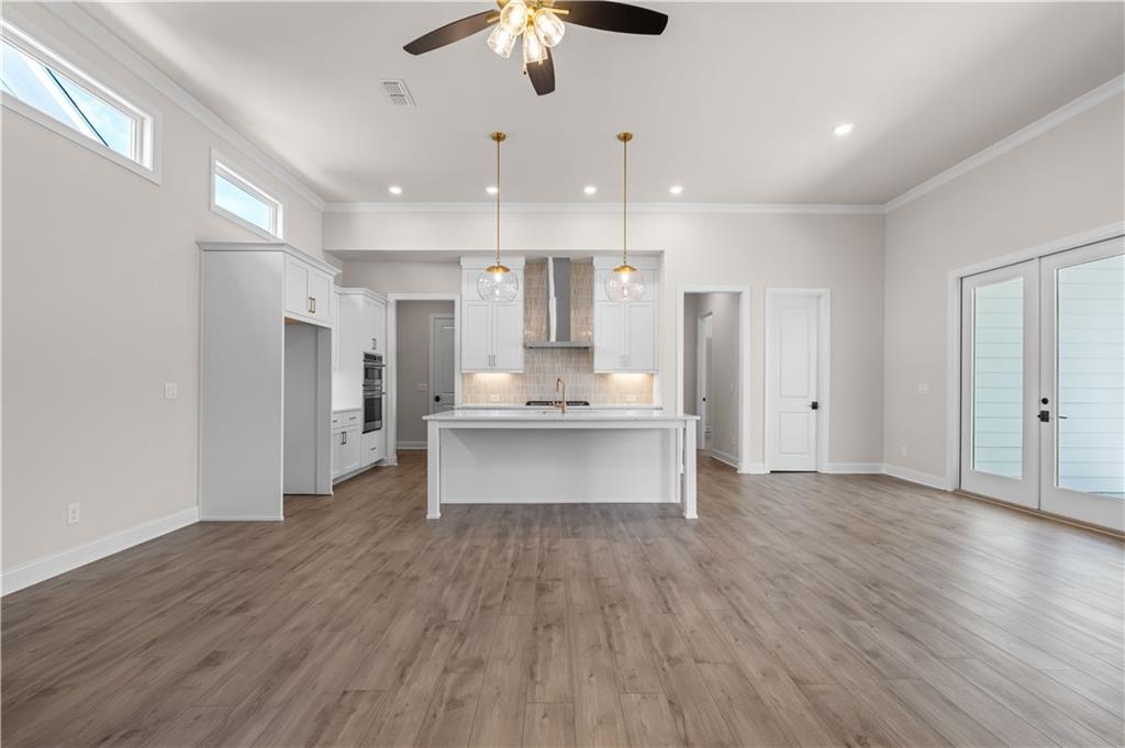 1036 Eastman Court