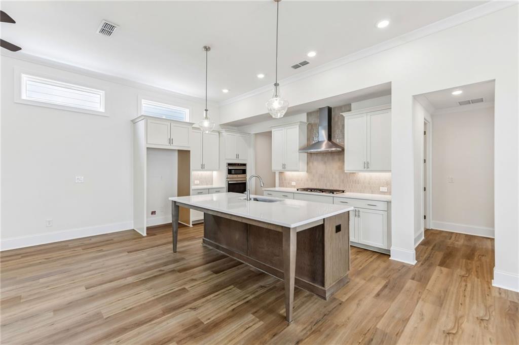 1036 Eastman Court