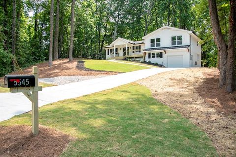 Homes For Sale - 5545 Crestview Drive Dr<br/> Acworth, GA 30102