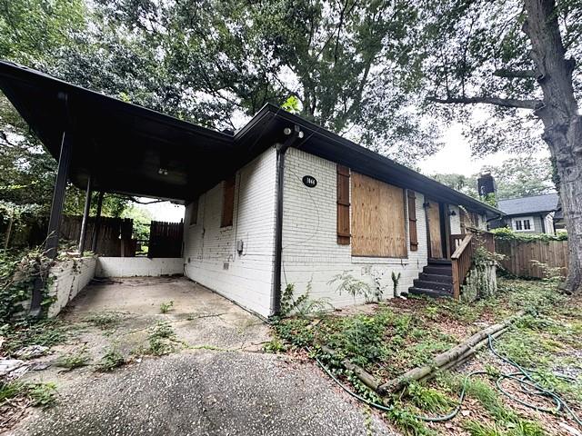 1044 Moreland Drive SE