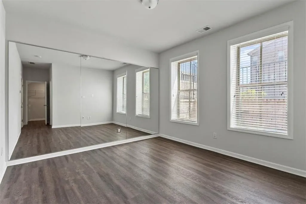 Doraville, Georgia 30360, United States, 4 Bedrooms Bedrooms, ,4 BathroomsBathrooms,Residential,Active,131914