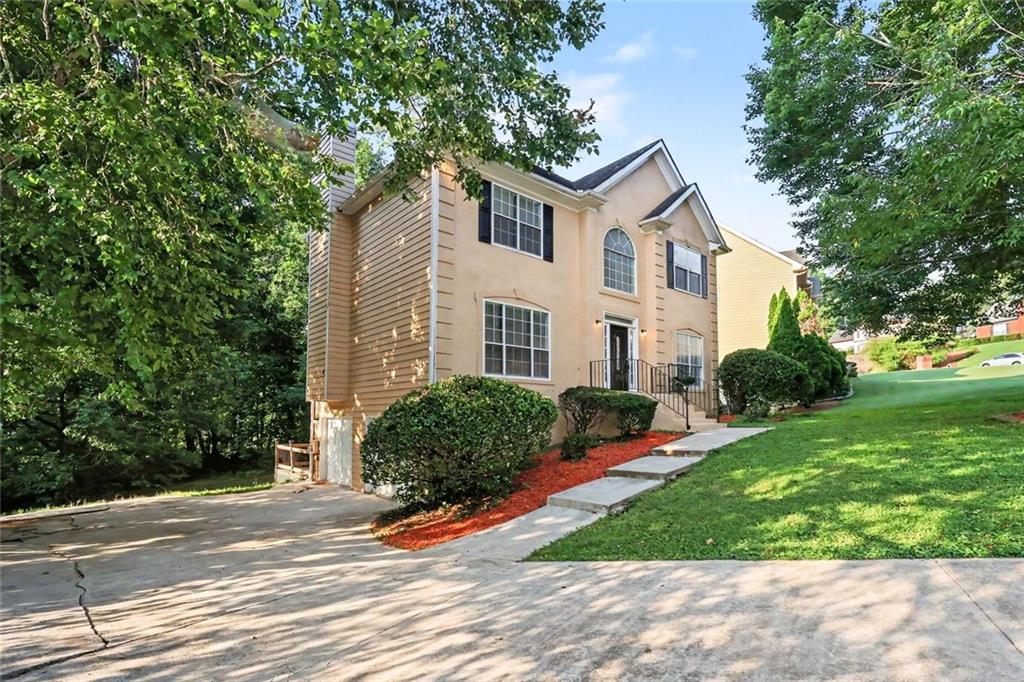 Photo 1 of 35 — 4330 Smithson Creek Drive, Ellenwood, GA 30294