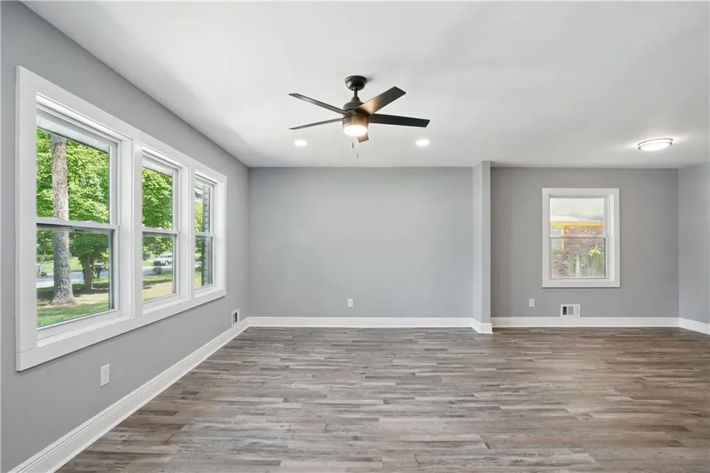 Decatur, Georgia 30032, United States, 4 Bedrooms Bedrooms, ,2 BathroomsBathrooms,Residential,Pending,112548